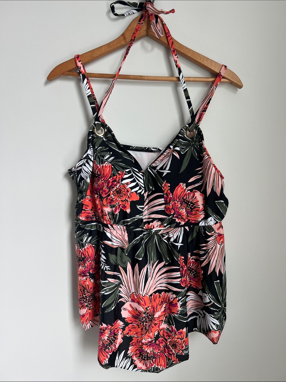 Kona Sol | Black Halter Tankini with Coral and Pink Floral Swim Beach Size 20W